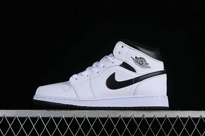 All categories Air Jordan Jordan series basketball shoes Air Jordan 1 Mid Air Jordan 1 Mid AJ1 Joe 1 classic white and black Chinese culture and leisure sneakers DQ8423-132